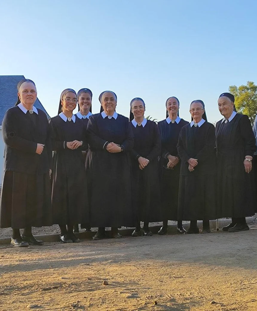 Comunidad junto al Santuario
